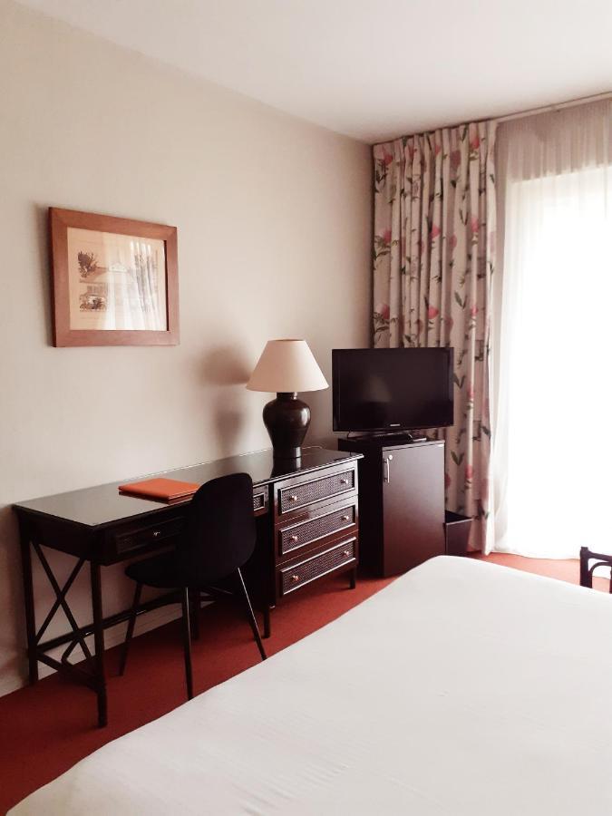 Grand De Solesmes Hotel 3*
