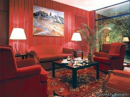 Grand De Solesmes Hotel